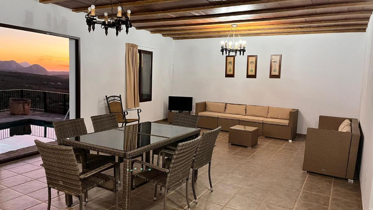 Cortijo Borreguero Villa Villanueva del Trabuco Kültér fotó